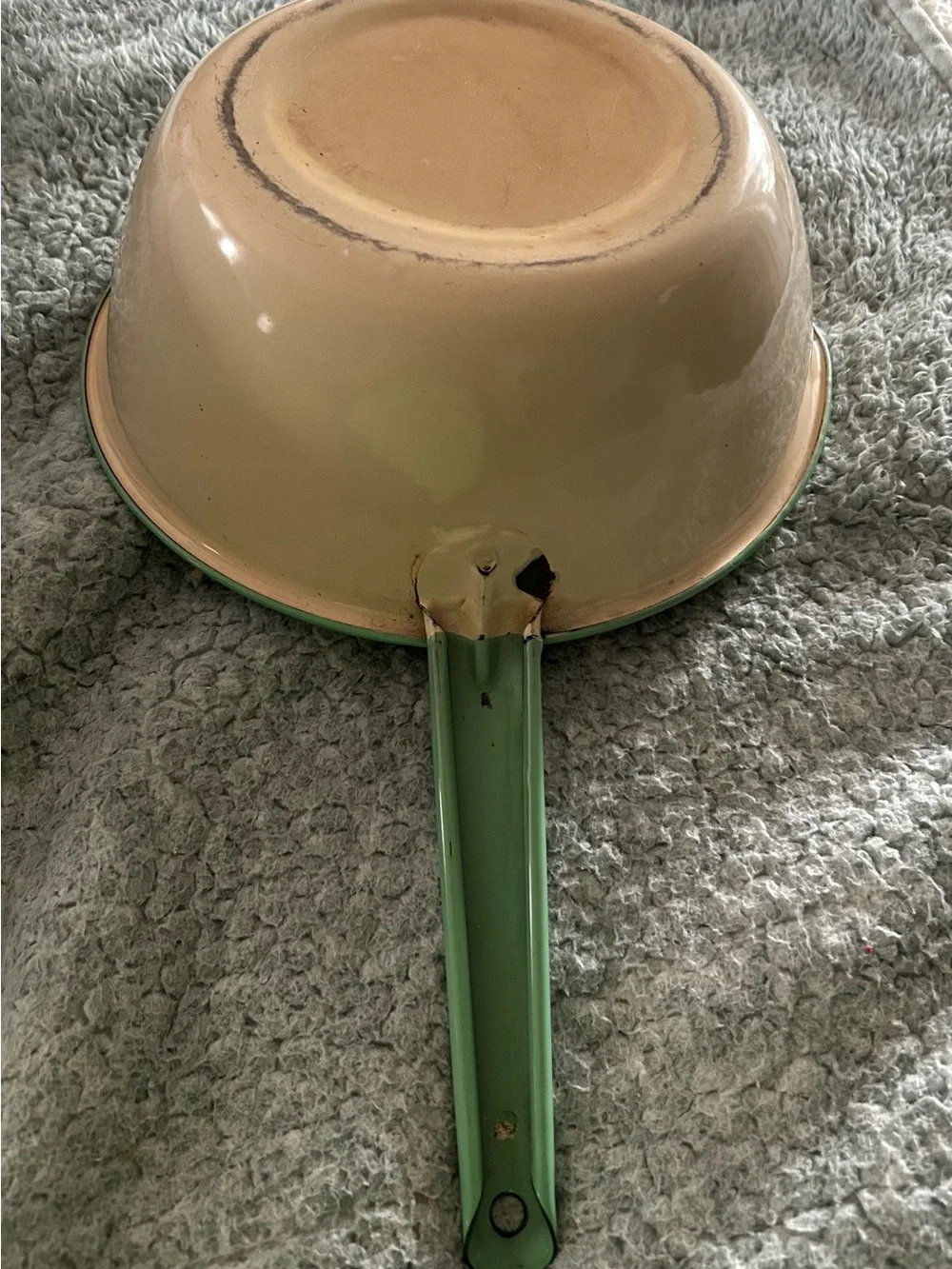 Vintage enamelware saucepan.